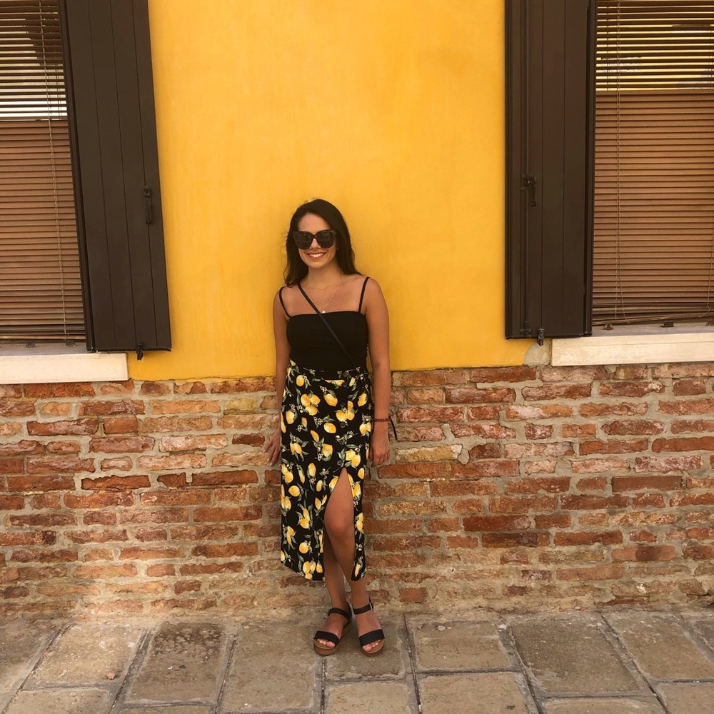 Meet your Posher, Roselin